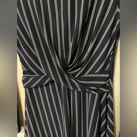 Black and white striped dress - Picture 2 of 4